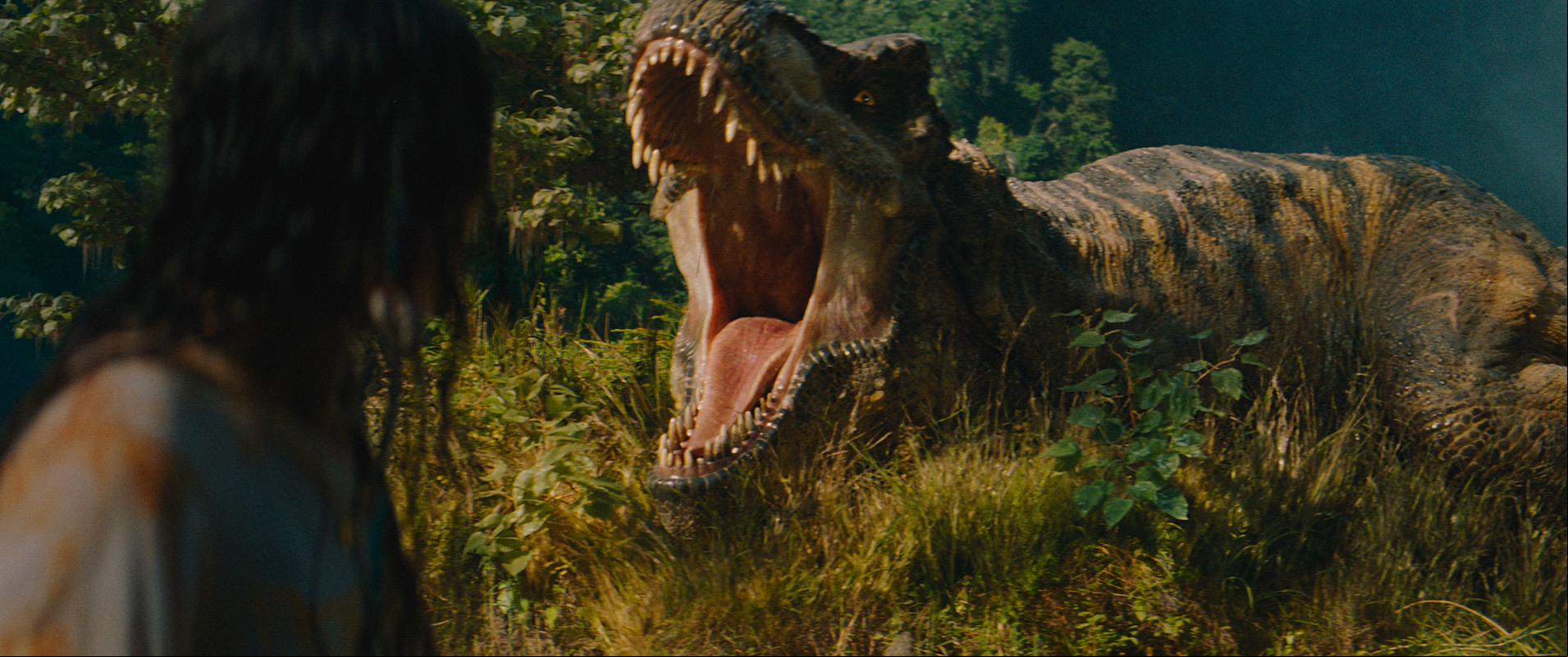 Capa Jurassic World: Recomeço ganha trailer com muita ação e mais dinossauros