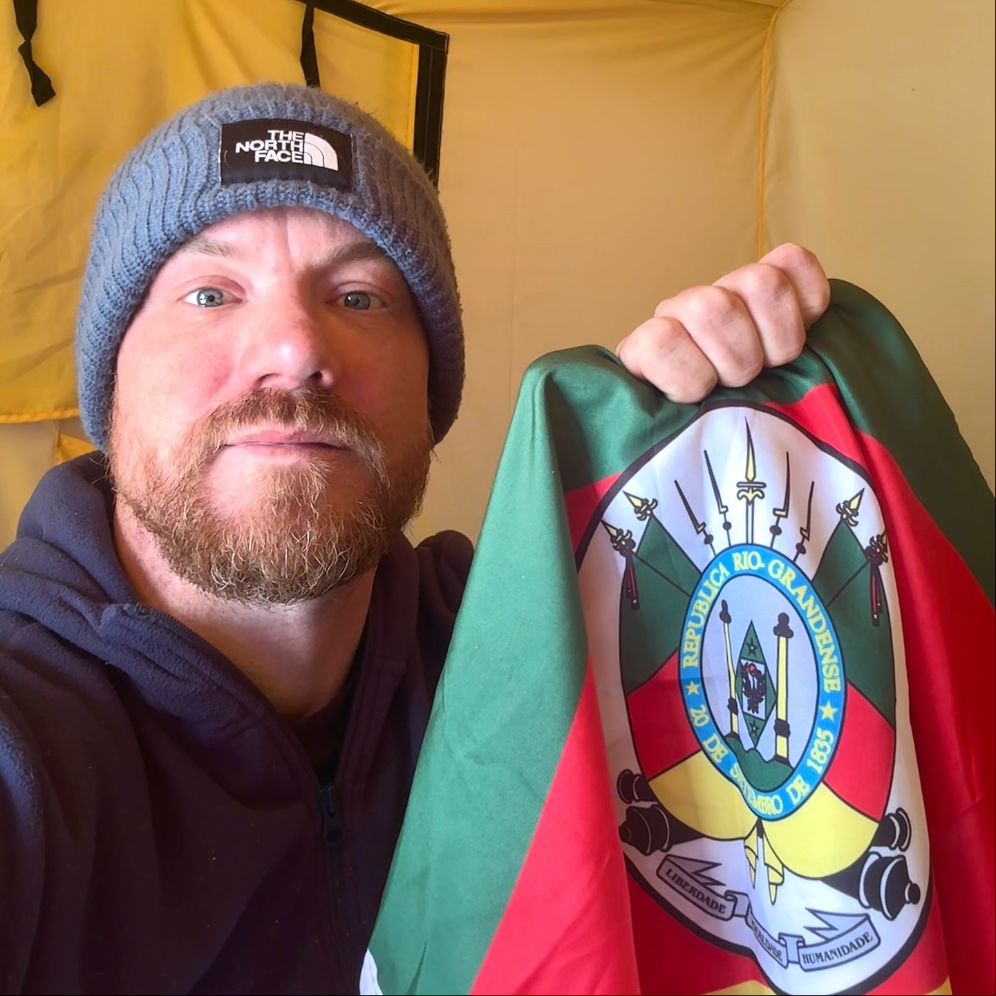 Capa Monte Everest: gaúcho está entre brasileiros prestes a alcançar o teto do mundo