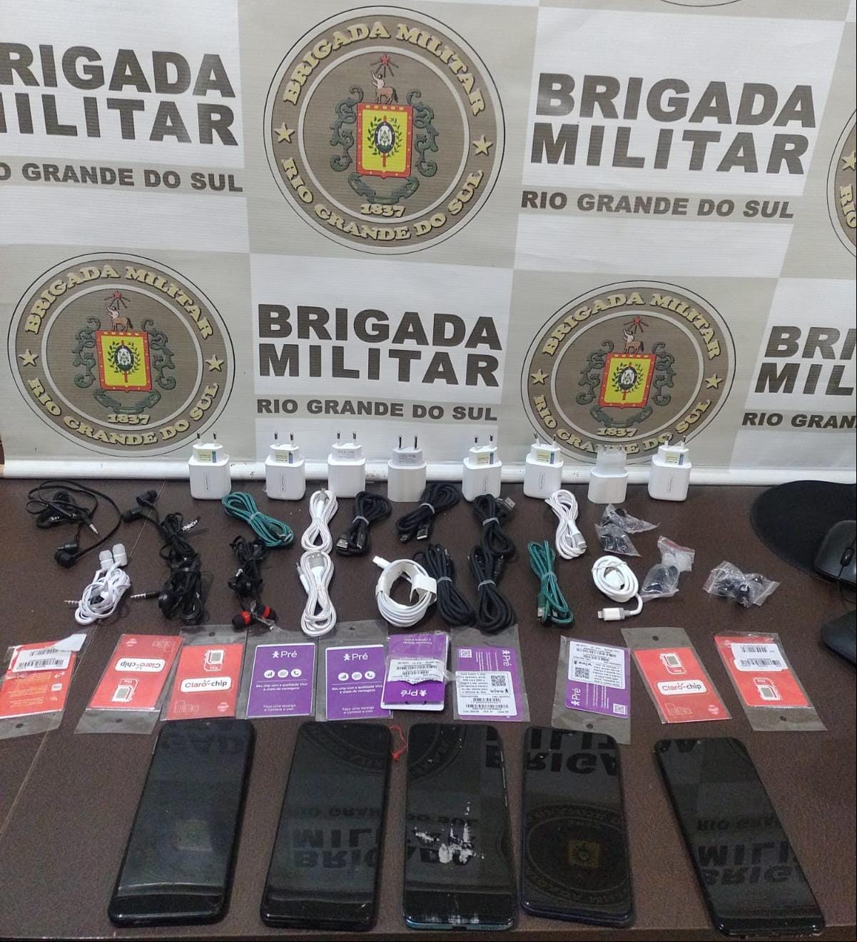 Capa BRIGADA MILITAR ATRAVÉS DO 38° BPM APREENDE OBJETOS E PRENDE INDIVÍDUO EM SARANDI