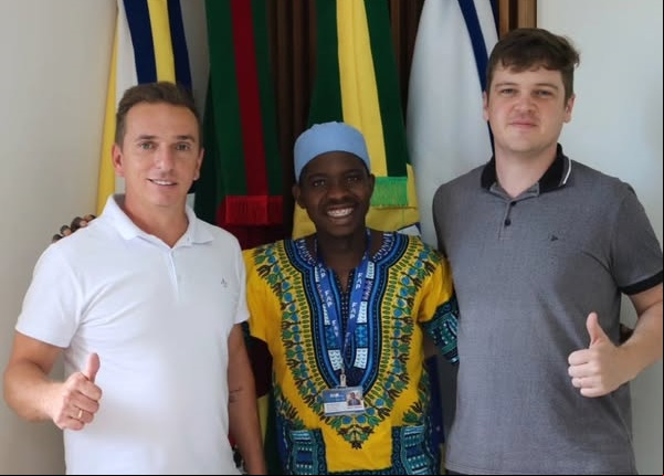 Capa Nova Boa Vista – Prefeito e Vice recebem a visita do Moçambicano Daniel